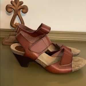 Leather Adjustable Sandals.